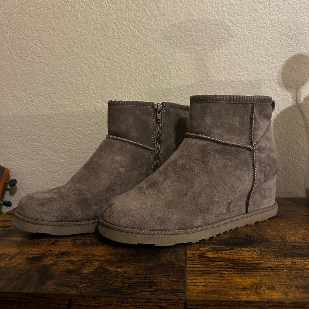 Women's Suede Ankle Wedge Booties - Gray